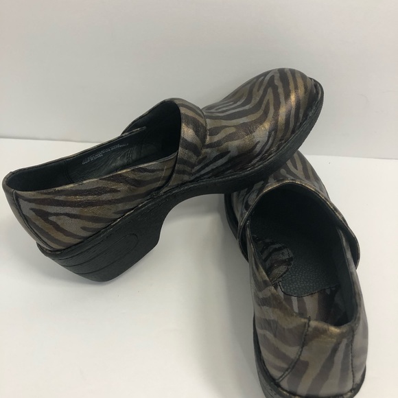 Born clogs womens 7 1/2 zebra print patent leather - Picture 4 of 6